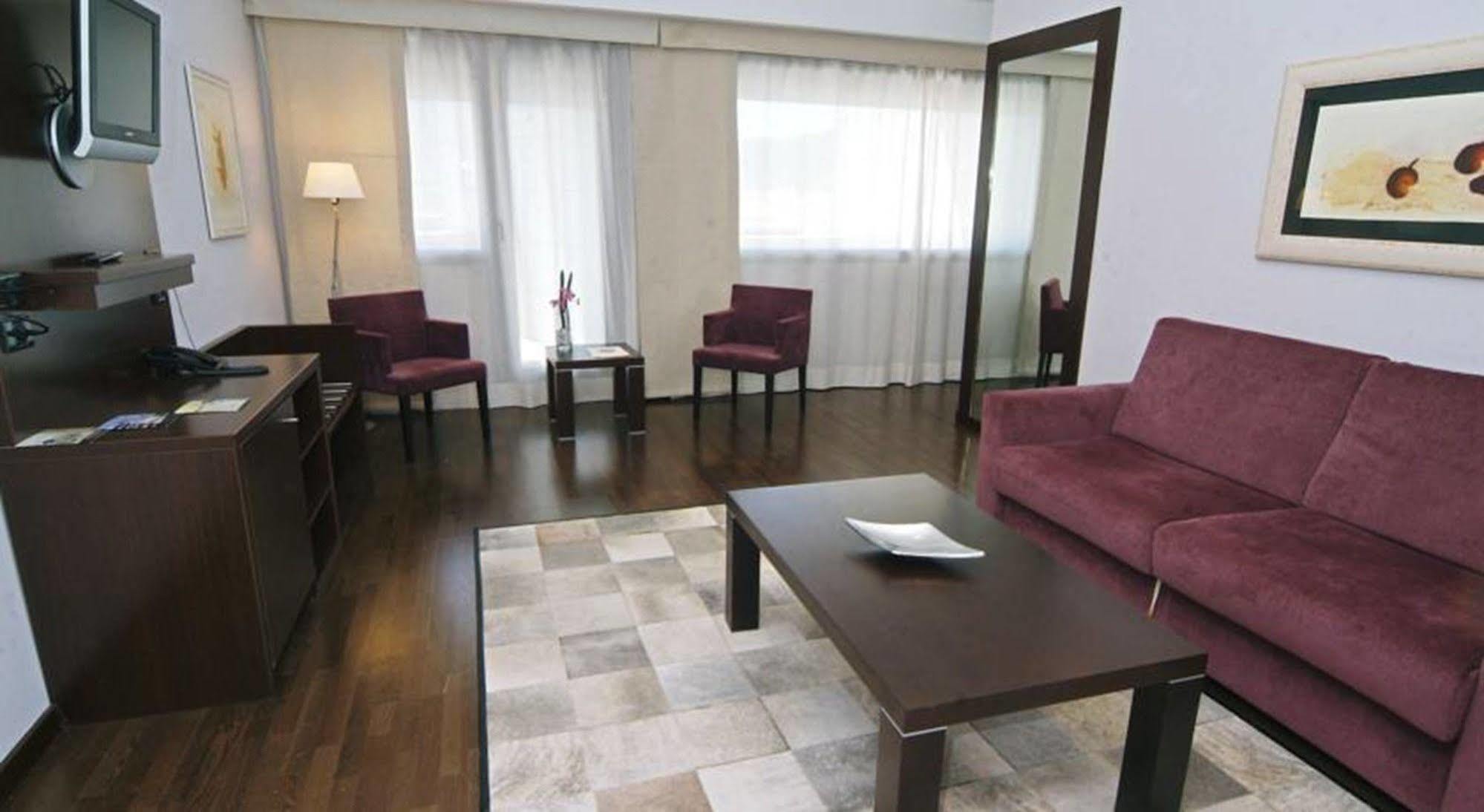 Eurostars Reina Felicia Jaca Quarto foto